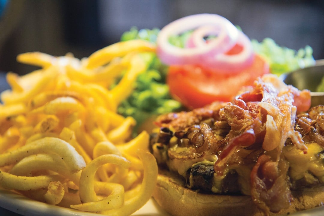 EarlsBurger Earl's Rib Palace